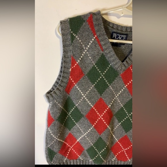 Kids Children’s Place Gray Red Green Argyle Sweater Vest - Picture 4 of 7